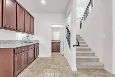9849 Dreams, Mission Hills (San Fernando), CA 91345 - Photo 6