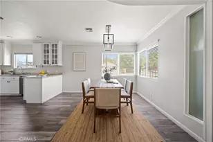 7027 Gloria Ave, Lake Balboa, CA 91406 - Photo 12