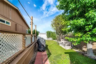 21220 Willow Weed Way, Canyon Country, CA 91351 - Photo 18