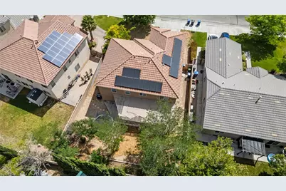 43245 Sunny, Lancaster, CA 93536 - Photo 8