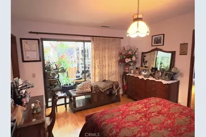 530 N Naomi, Burbank, CA 91505 - Photo 16