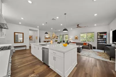 29448 Via Diamante, Valencia, CA 91354 - Photo 20