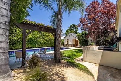 12705 Sarah Street, Studio City, CA 91604 - Photo 42