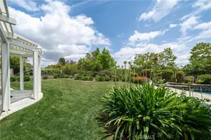 26072 Charing Cross, Valencia, CA 91355 - Photo 20
