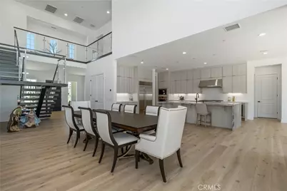 11091 Woodcrest Court, Chatsworth, CA 91311 - Photo 12