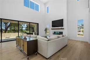 11091 Woodcrest Ct, Chatsworth, CA 91311 - Photo 12