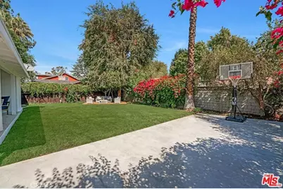 5628 Ponce Avenue, Woodland Hills, CA 91367 - Photo 36