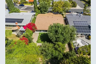 17404 Trosa, Granada Hills, CA 91344 - Photo 8