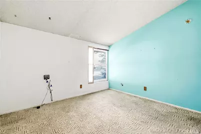 17404 Trosa, Granada Hills, CA 91344 - Photo 48