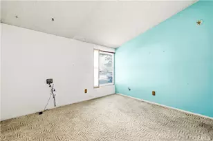 17404 Trosa, Granada Hills, CA 91344 - Photo 48