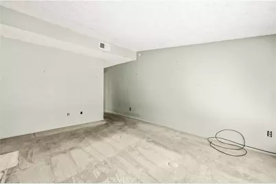 17404 Trosa, Granada Hills, CA 91344 - Photo 58