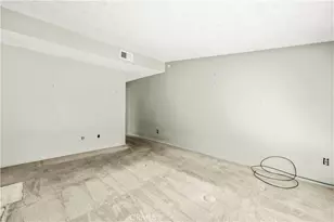 17404 Trosa, Granada Hills, CA 91344 - Photo 58