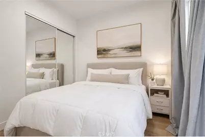12836 Waddell, Valley Village, CA 91607 - Photo 44