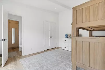 12836 Waddell, Valley Village, CA 91607 - Photo 22