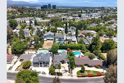22263 Avenue San Luis, Woodland Hills, CA 91364 - Photo 44