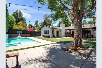 22263 Avenue San Luis, Woodland Hills, CA 91364 - Photo 38