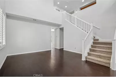 19636 Alyssa Drive, Newhall, CA 91321 - Photo 4