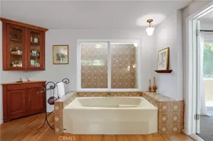 23939 Califa St, Woodland Hills, CA 91367 - Photo 24