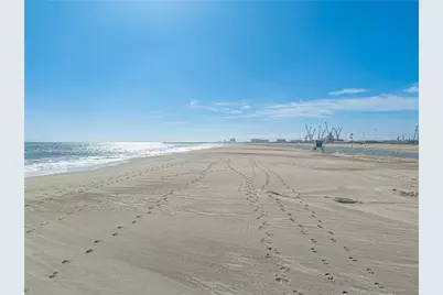 228 E Surfside Drive, Port Hueneme, CA 93041 - Photo 56