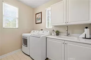 24608 Garland Dr, Valencia, CA 91355 - Photo 48
