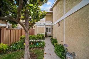 28347 Connie Ct, Canyon Country, CA 91387 - Photo 2
