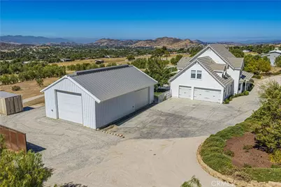 9248 Hierba, Agua Dulce, CA 91390 - Photo 4
