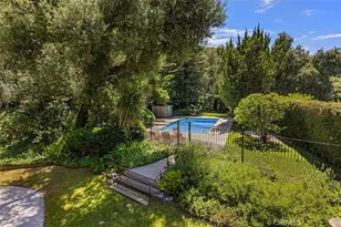 3369 Alginet Dr, Encino, CA 91436 - Photo 2