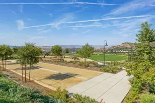 25110 Citron Ln, Canyon Country, CA 91387 - Photo 24