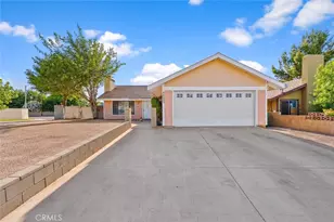 44605 Gillan Ave, Lancaster, CA 93535 - Photo 2