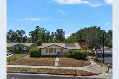 22154 Burton, Canoga Park, CA 91304 - Photo 4