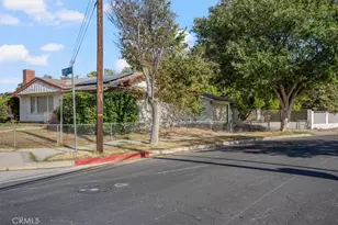 22154 Burton, Canoga Park, CA 91304 - Photo 2