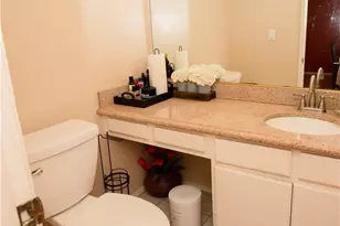 8430 Winnetka Ave, Winnetka, CA 91306 - Photo 12