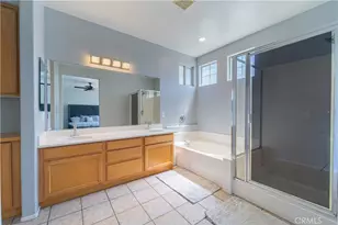25409 Holly Beach Dr, Saugus, CA 91350 - Photo 16