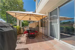 25409 Holly Beach Dr, Saugus, CA 91350 - Photo 26