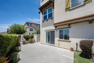22138 Barrington Way, Saugus, CA 91350 - Photo 32