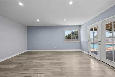 15559 Sorbonne, Sylmar, CA 91342 - Photo 12