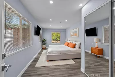 15559 Sorbonne, Sylmar, CA 91342 - Photo 30