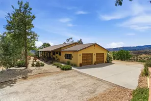 33737 Steele, Agua Dulce, CA 91390 - Photo 2
