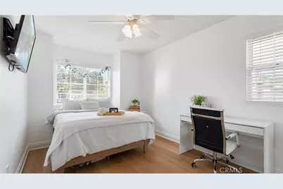23462 Riversbridge Way, Valencia, CA 91354 - Photo 20