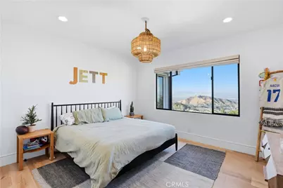 24011 Alder Place, Calabasas, CA 91302 - Photo 32