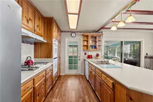 15913 Napa St, North Hills, CA 91343 - Photo 12