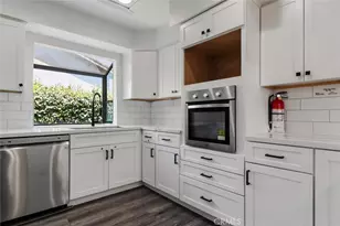 4 Mansfield Ln, Camarillo, CA 93010 - Photo 6