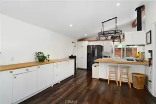 20643 Clarendon St, Woodland Hills, CA 91367 - Photo 10