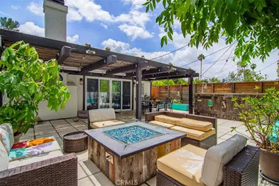 20643 Clarendon Street, Woodland Hills, CA 91367 - Photo 30