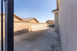 41715 Chianti Ct, Palmdale, CA 93551 - Photo 34