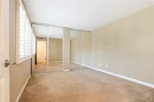 5530 Owensmouth Ave, Woodland Hills, CA 91367 - Photo 12