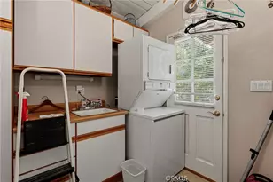 18070 Boris Dr, Encino, CA 91316 - Photo 22