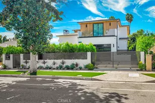 16706 Magnolia, Encino, CA 91436 - Photo 2