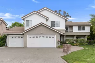 6008 N Pointe Pl, Woodland Hills, CA 91367 - Photo 1