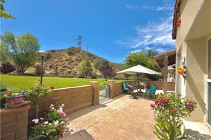 27988 Red Pine Ct, Valencia, CA 91354 - Photo 4